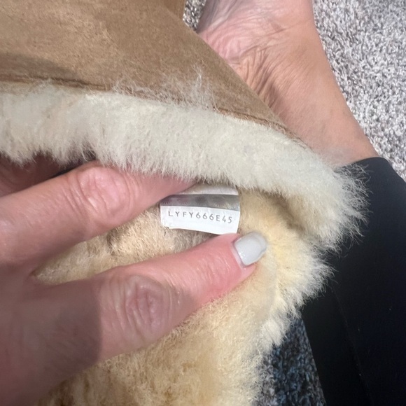 UGG Bailey Bow 11 women’s size 6 - Picture 7 of 12